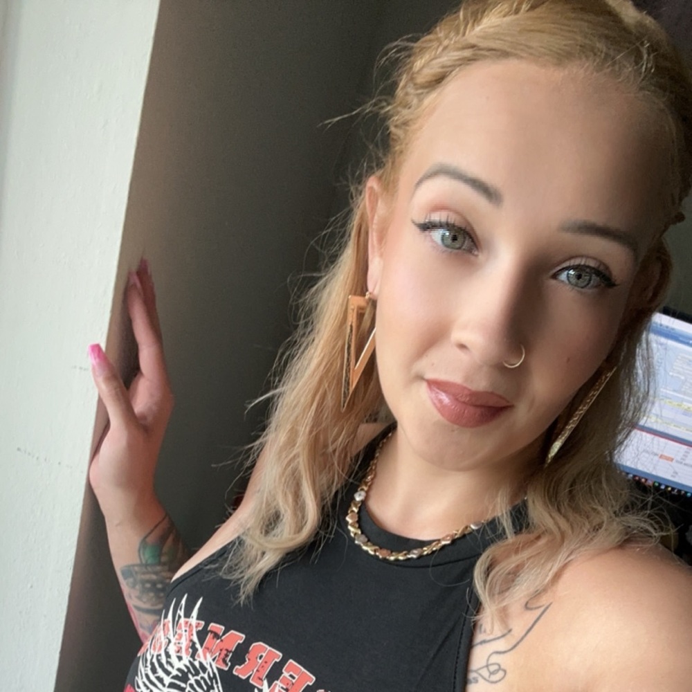 Meet your Posher, Tiffany